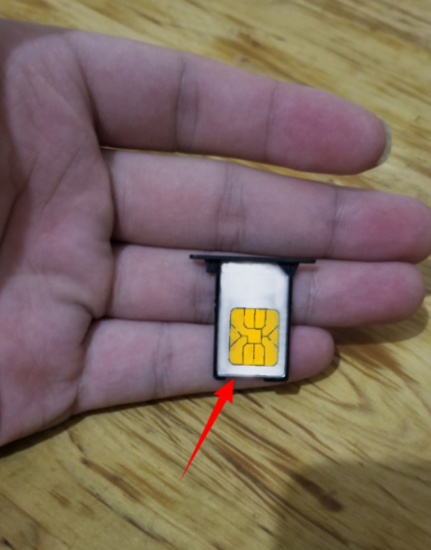 小米play怎么安装SIM卡教程